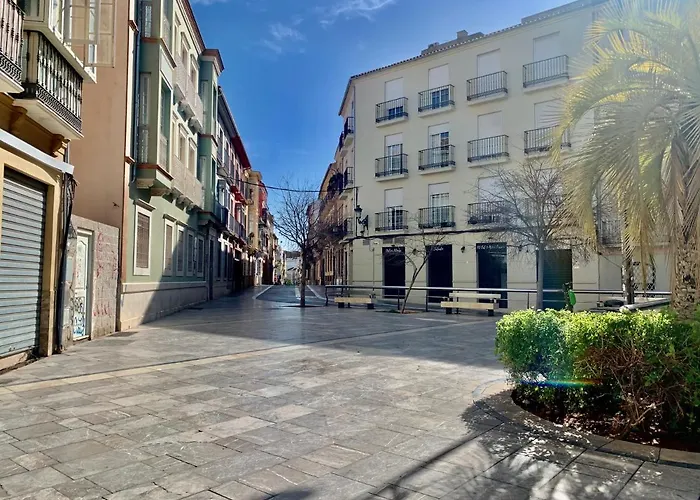 Homely Refino 1-i6 Y Bajo E5 * Málaga