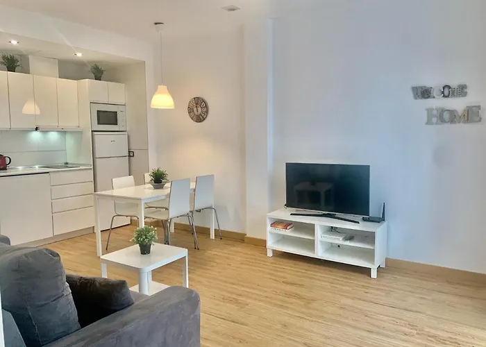 Homely Refino 1-i6 Y Bajo E5 Lejlighed