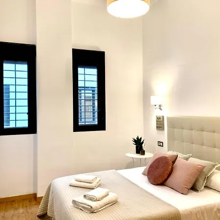 Homely Refino 1-i6 Y Bajo E5 * Málaga